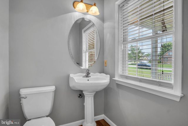 1731 ALLIGATOR REEF AVENUE, Chambersburg, PA 17202