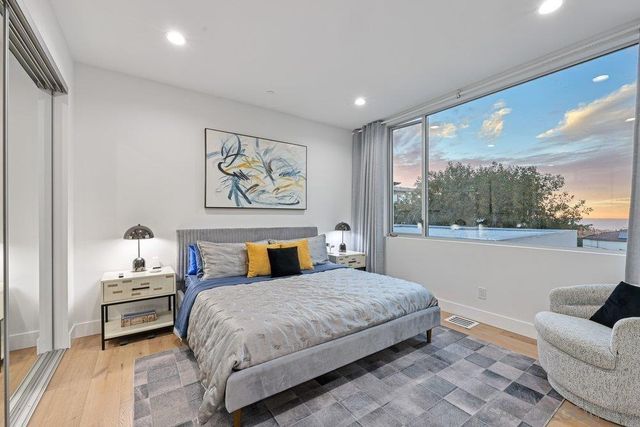 4545 Newport Ave, San Diego, CA 92107