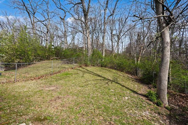 5112 Greer Station Dr, Hermitage, TN 37076