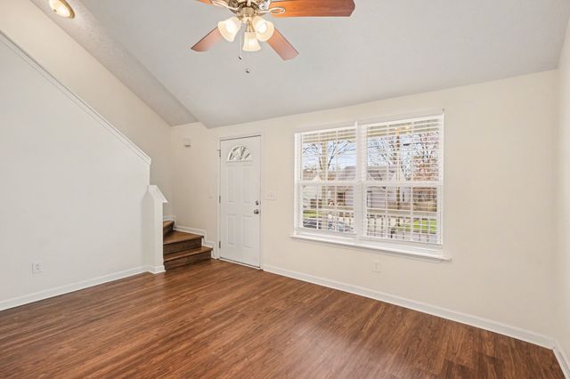 5112 Greer Station Dr, Hermitage, TN 37076