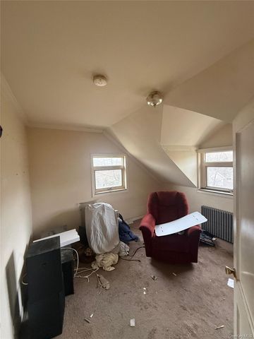 5 Oakland Avenue, Rocky Point, NY 11778