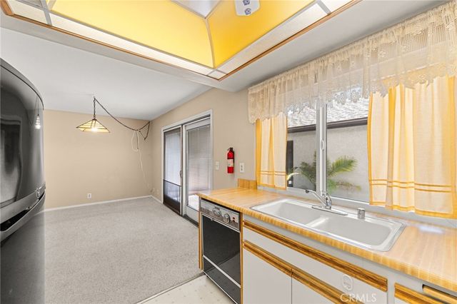 1435 W Cerritos 40, Anaheim, CA 92802