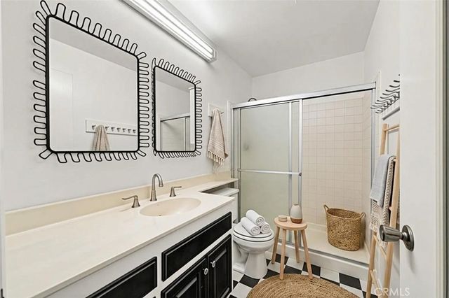 1435 W Cerritos 40, Anaheim, CA 92802