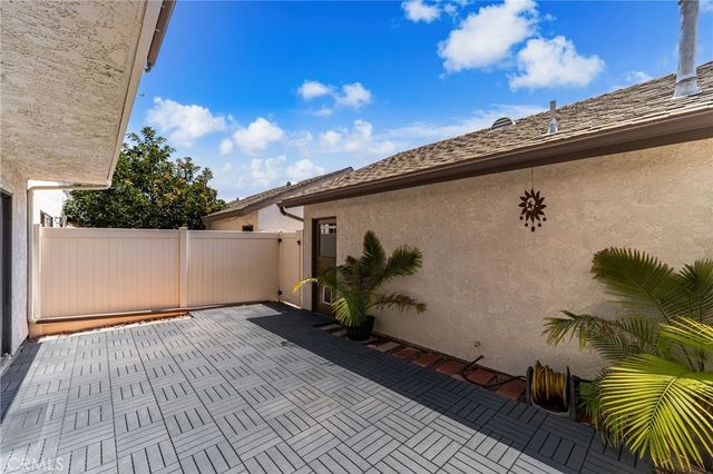 1435 W Cerritos 40, Anaheim, CA 92802