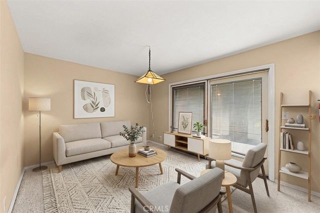 1435 W Cerritos 40, Anaheim, CA 92802