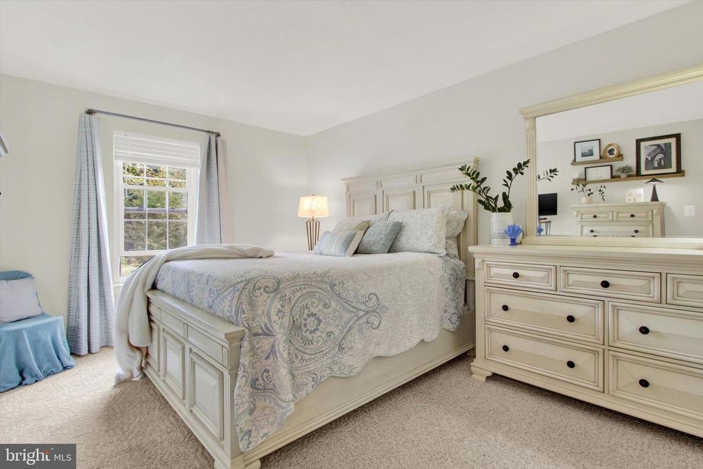 1000 COUNTRY CLUB RD #B2, York, PA 17403