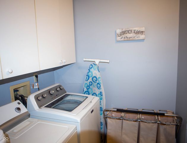 8754 Nora Woods Drive, Indianapolis, IN 46240