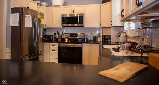 8754 Nora Woods Drive, Indianapolis, IN 46240