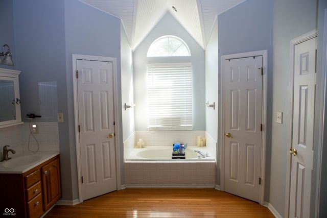 8754 Nora Woods Drive, Indianapolis, IN 46240