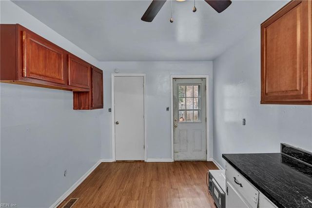 1042 25th ST, Newport News, VA 23607