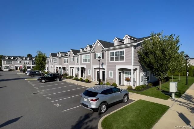 500 Sutton Court 178, Deer Park, NY 11729