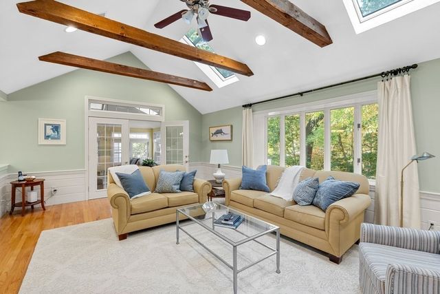 35 Myers Farm Rd, Hingham, MA 02043
