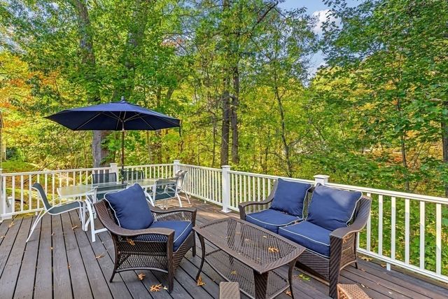 35 Myers Farm Rd, Hingham, MA 02043