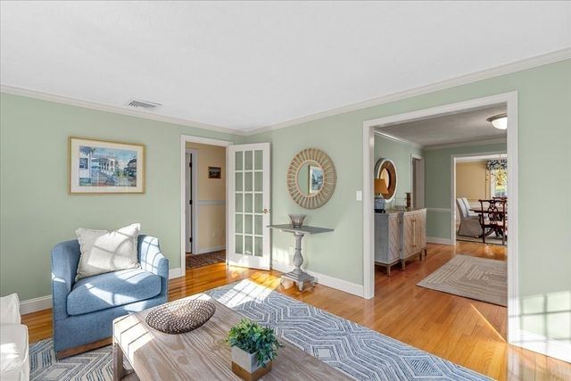 35 Myers Farm Rd, Hingham, MA 02043