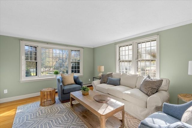 35 Myers Farm Rd, Hingham, MA 02043