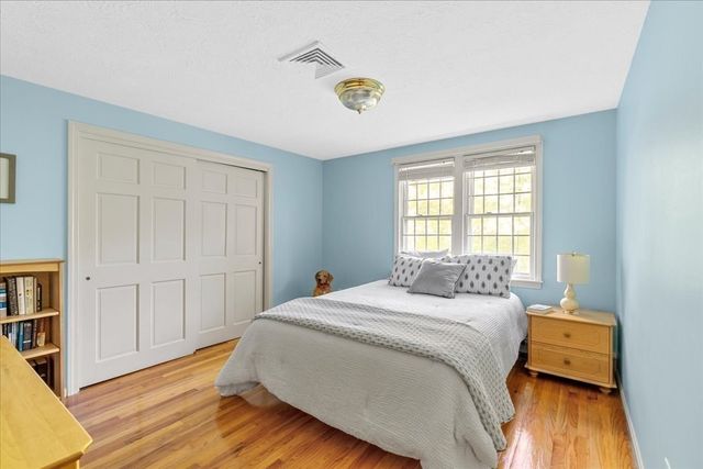 35 Myers Farm Rd, Hingham, MA 02043
