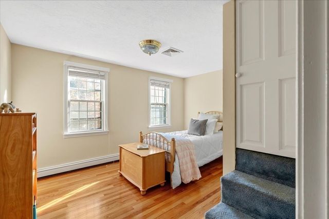 35 Myers Farm Rd, Hingham, MA 02043