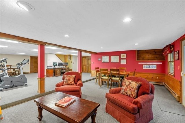 35 Myers Farm Rd, Hingham, MA 02043