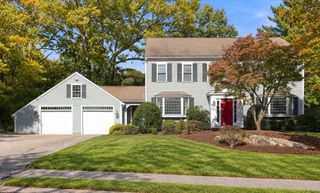 35 Myers Farm Rd, Hingham, MA 02043