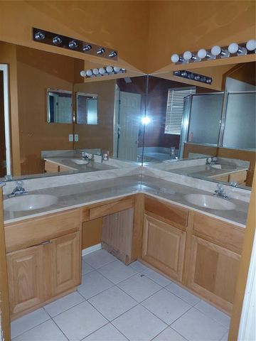 18124 ANTIETAM COURT, Tampa, FL 33647