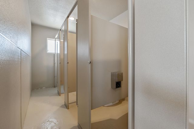 636 W Kern Street, Dinuba, CA 93618