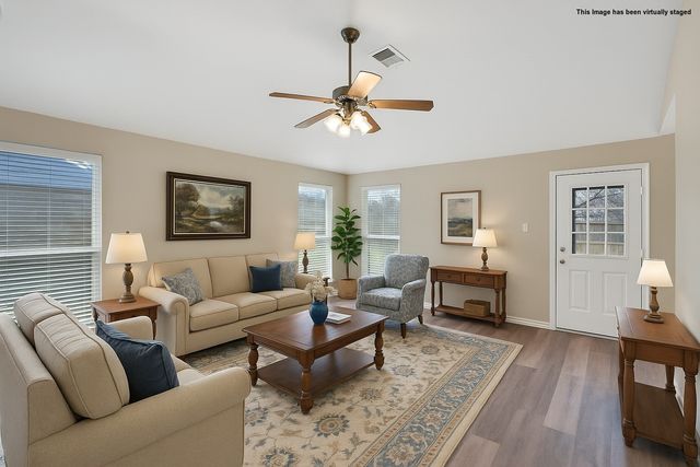 203 Shawnee Trail, Alvarado, TX 76009