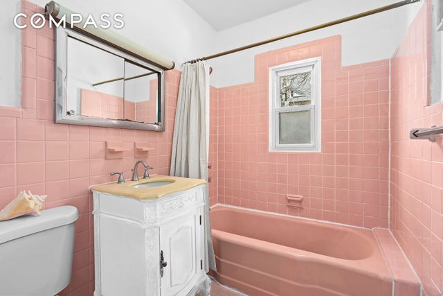 825 E 21st Street, New York City, NY 11210
