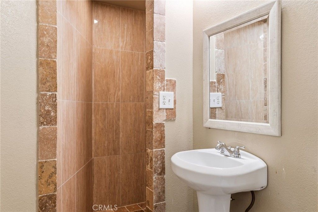 Image 14 of property listing at 46180 Via La Colorada, Temecula, CA 92592