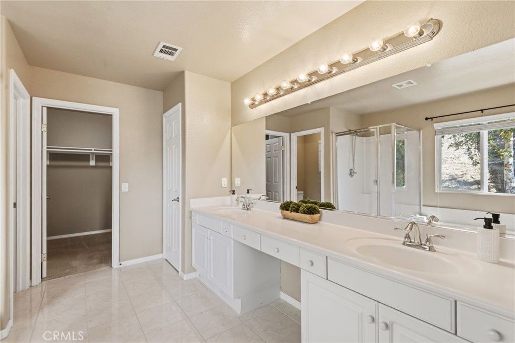 Image 18 of property listing at 46180 Via La Colorada, Temecula, CA 92592