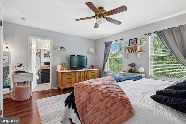 104 YORKSHIRE WAY, Hatboro, PA 19040