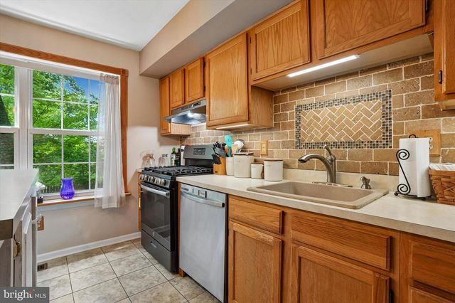 104 YORKSHIRE WAY, Hatboro, PA 19040