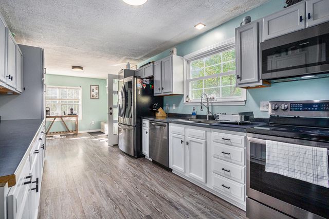 2985 Pine Lake Street, Howard Twp, MI 49120