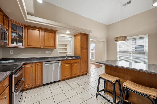 2917 Sandersville Road, Lexington, KY 40511