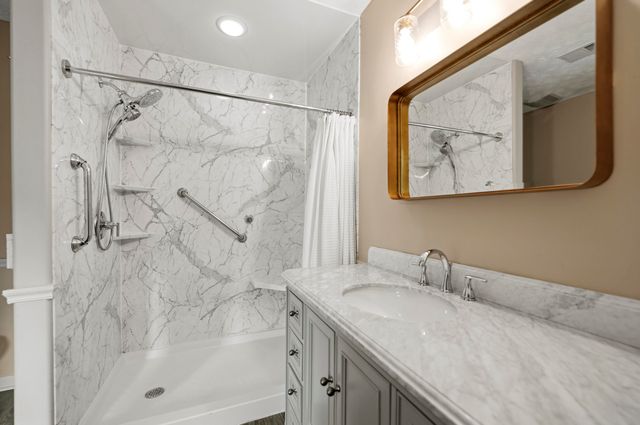 2917 Sandersville Road, Lexington, KY 40511