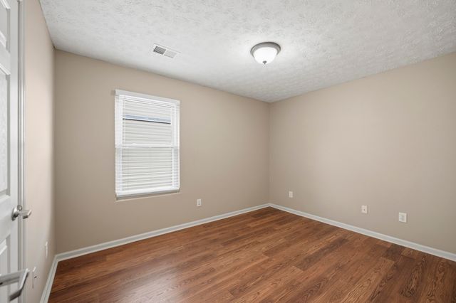 2917 Sandersville Road, Lexington, KY 40511