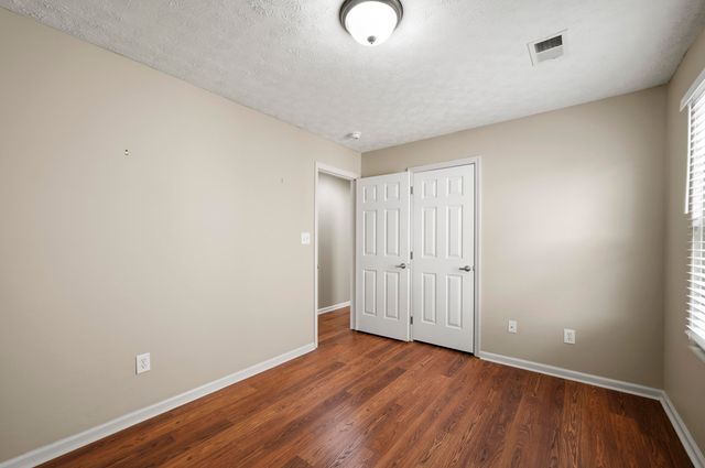 2917 Sandersville Road, Lexington, KY 40511