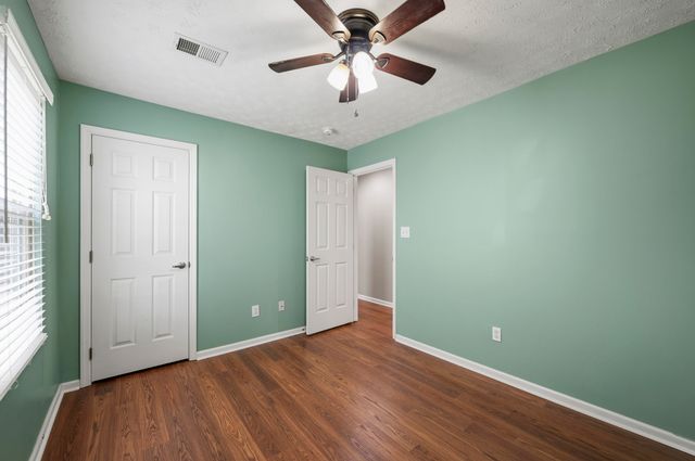 2917 Sandersville Road, Lexington, KY 40511