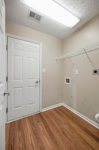 2917 Sandersville Road, Lexington, KY 40511