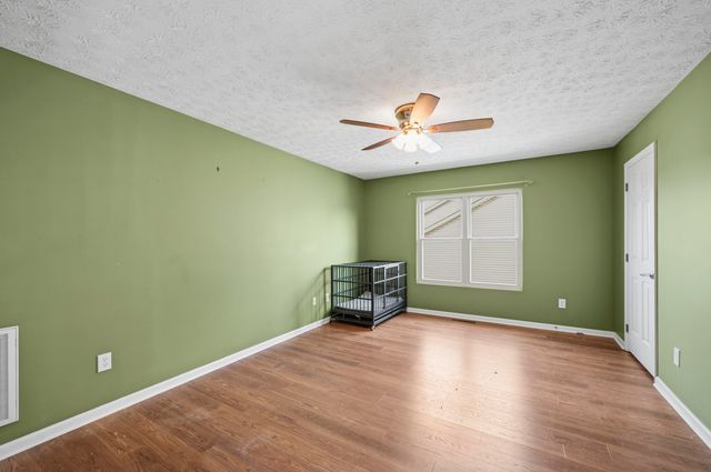 2917 Sandersville Road, Lexington, KY 40511