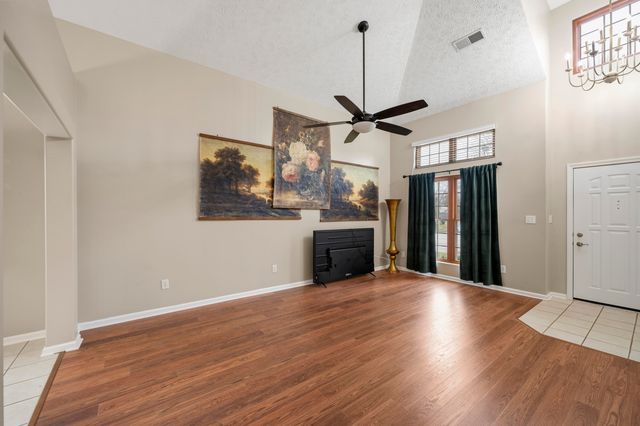 2917 Sandersville Road, Lexington, KY 40511