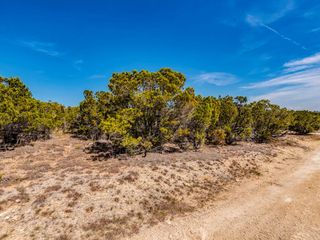 29 Rolling Hills RD, Wimberley, TX 78676