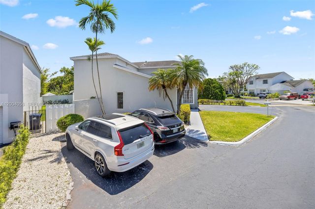 9547 SW 146th Pl, Miami, FL 33186