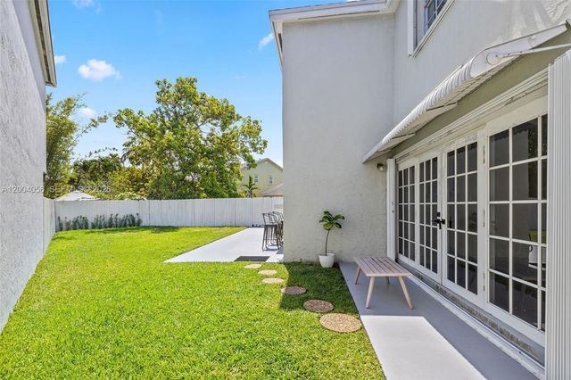 9547 SW 146th Pl, Miami, FL 33186