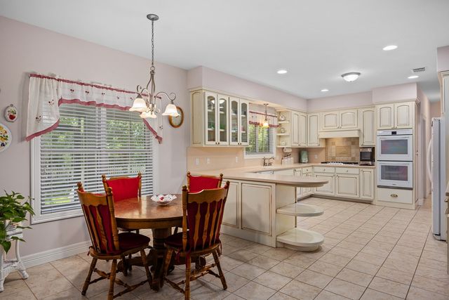 150 Dickey Rd, Ingram, TX 78024