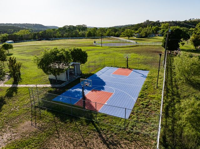 150 Dickey Rd, Ingram, TX 78024