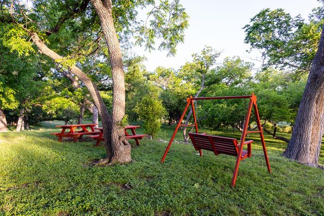 150 Dickey Rd, Ingram, TX 78024