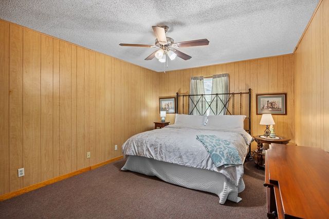 150 Dickey Rd, Ingram, TX 78024