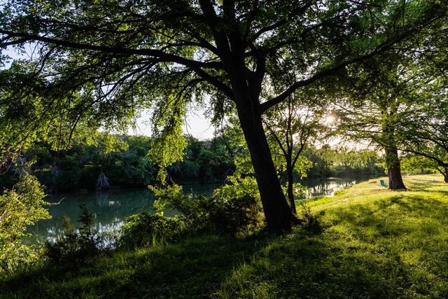 150 Dickey Rd, Ingram, TX 78024