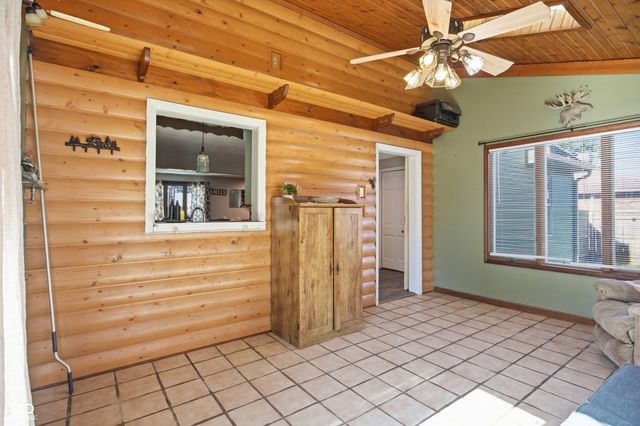 1517 E 43rd Street, Anderson, IN 46013