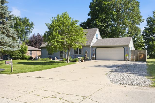 1517 E 43rd Street, Anderson, IN 46013